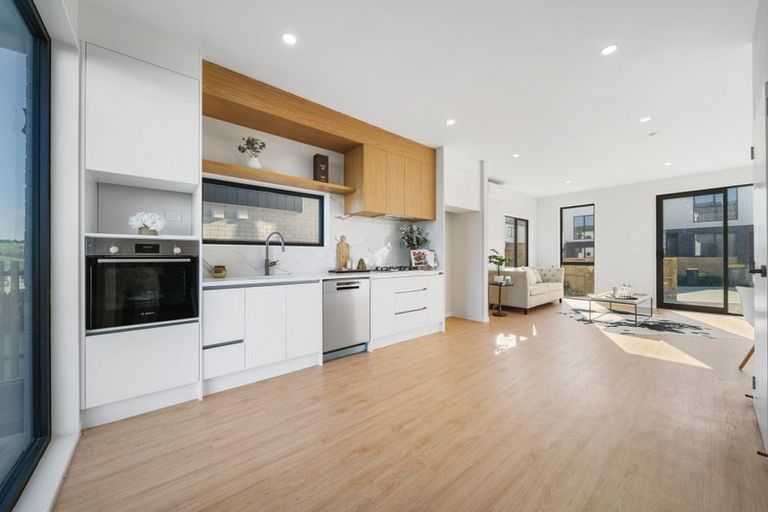 Photo of property in 4 Mahogany Street, Westgate, 0814