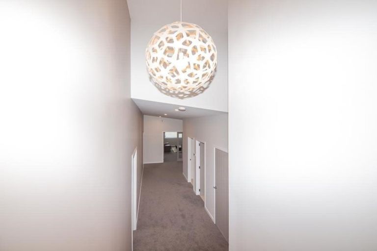 Photo of property in 10 Edington Grove, Churton Park, Wellington, 6037