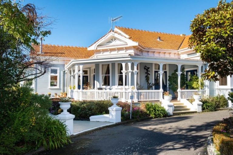Photo of property in Mchardy Homestead, 11 Bracken Street, Hospital Hill, Napier, 4110