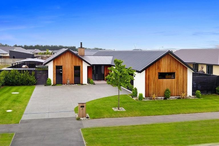 Photo of property in 31 Kingsdowne Drive, West Melton, 7618