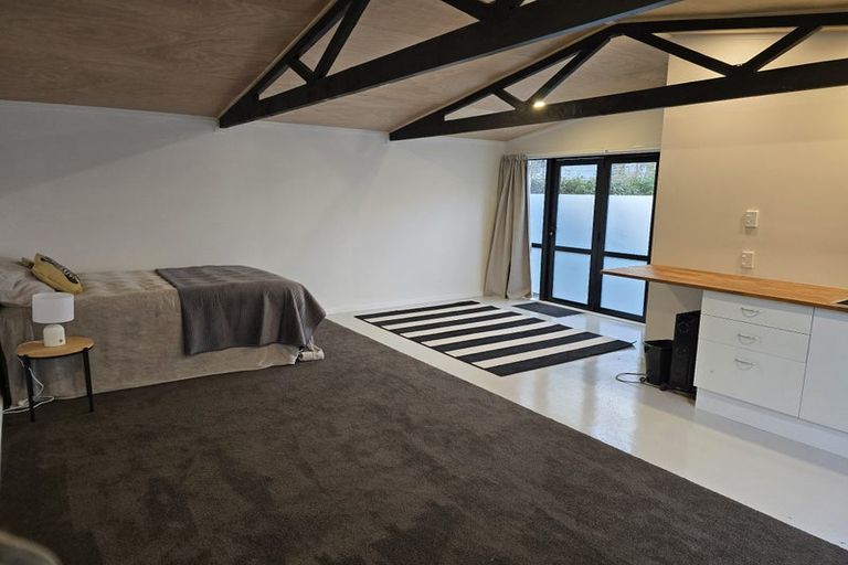 Photo of property in 11 Dellwood Avenue, Henderson, Auckland, 0612