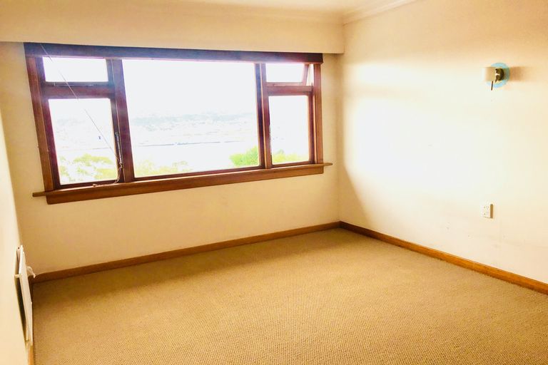 Photo of property in 52 Shandon Road, Vauxhall, Dunedin, 9013