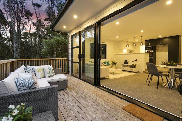 Photo of property in 4/15d Verran Road, Birkenhead, Auckland, 0626