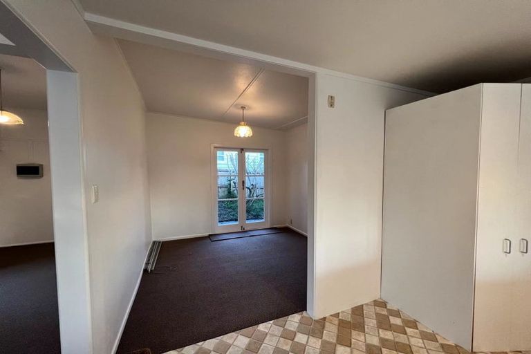Photo of property in 16 Richards Avenue, Forrest Hill, Auckland, 0620