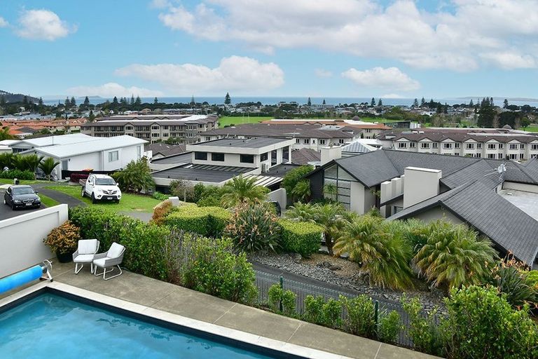 Photo of property in 51 The Ritz, Orewa, 0931