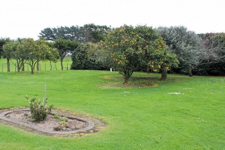 Photo of property in 74 Henwood Road, Paraite, New Plymouth, 4372