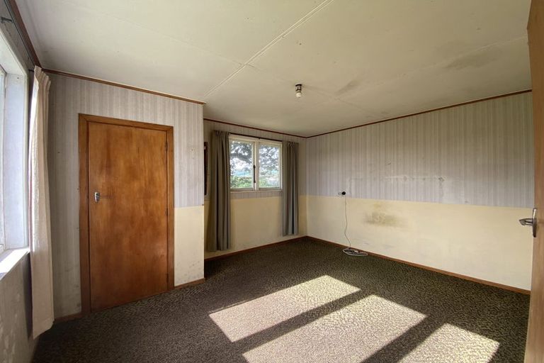 Photo of property in 6 Strange Street, Waitara, 4320