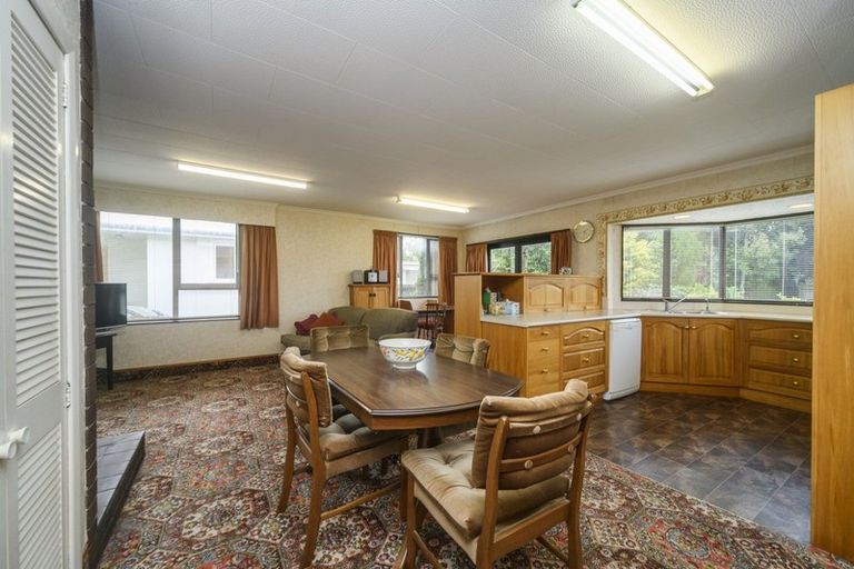 Photo of property in 16 Ashford Avenue, Hokowhitu, Palmerston North, 4410
