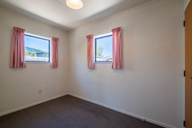 Photo of property in 2/13 Willow Avenue, Stoke, Nelson, 7011