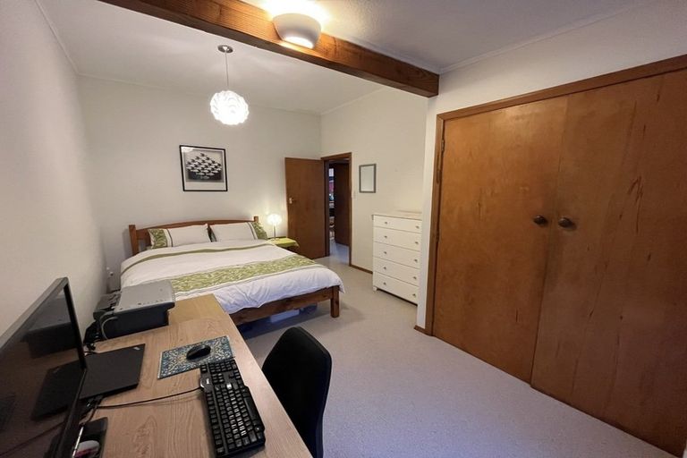 Photo of property in 1 Sunset Parade, Plimmerton, Porirua, 5026