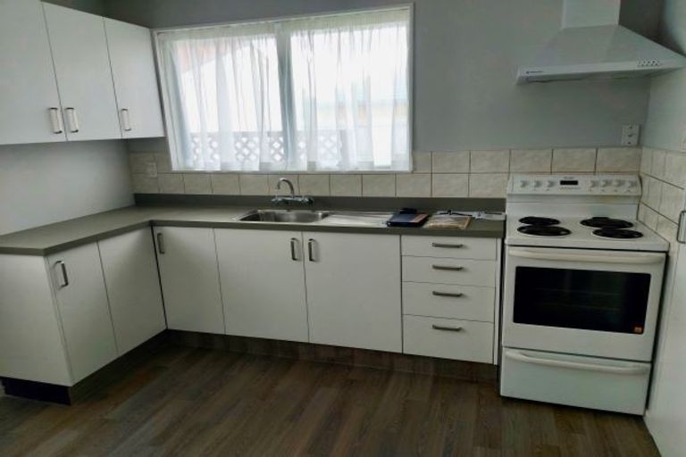 Photo of property in 2 Hill Court, Awapuni, Palmerston North, 4412