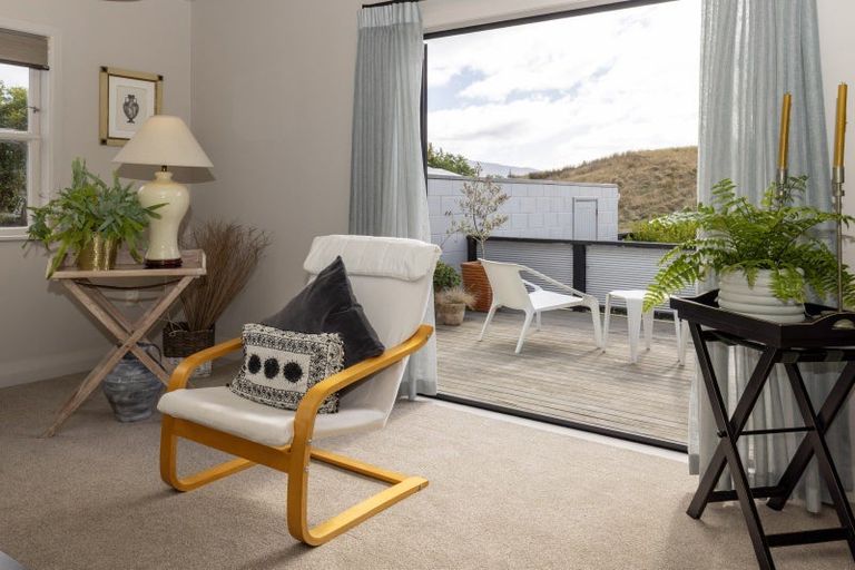 Photo of property in 5 Eatwell Avenue, Paraparaumu Beach, Paraparaumu, 5032