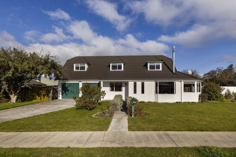 Photo of property in 15 Springswood Grove, Springlands, Blenheim, 7201