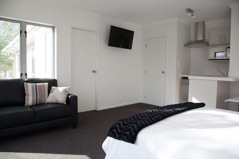 Photo of property in 49 Mount View Road, Melville, Hamilton, 3206