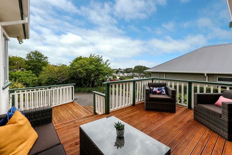 Photo of property in 41 Queens Road, Glen Avon, New Plymouth, 4312