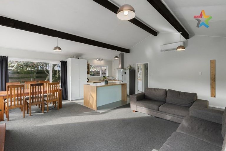 Photo of property in 73 Waipounamu Drive, Kelson, Lower Hutt, 5010