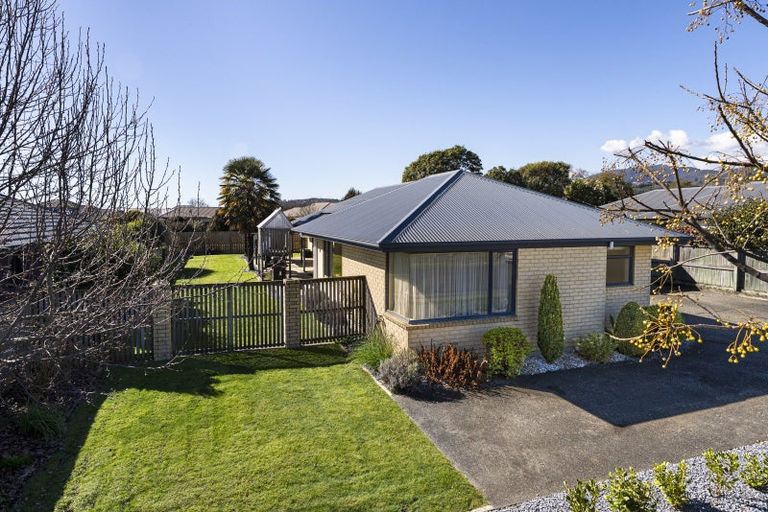 Photo of property in 16 Monaco View, Stoke, Nelson, 7011