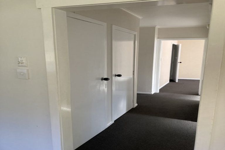 Photo of property in 47b Cypress Drive, Maungaraki, Lower Hutt, 5010