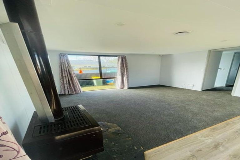 Photo of property in 2/13 Rollerson Street, Papakura, 2110