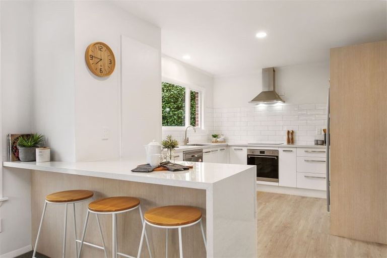 Photo of property in 121 Blighs Road, Papanui, Christchurch, 8053