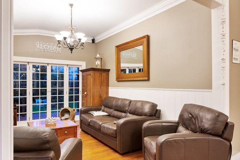 Photo of property in 104 Pitt Road, Hillsborough, New Plymouth, 4372