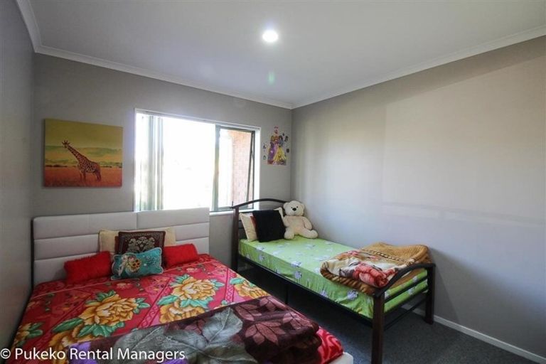 Photo of property in 2 Eloise Place, Clendon Park, Auckland, 2103