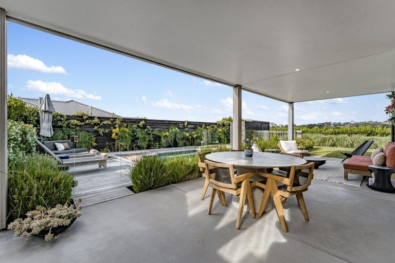 Photo of property in 17 Dinning Road, Riverhead, 0820