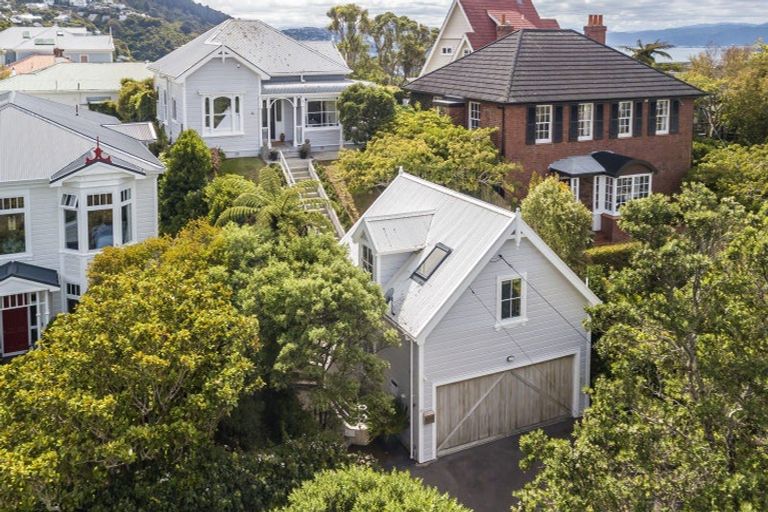 Photo of property in 20 Plunket Street, Kelburn, Wellington, 6012