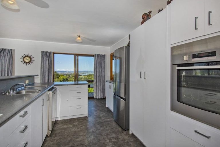 Photo of property in 15 Old Parua Bay Road, Parahaki, Whangarei, 0112