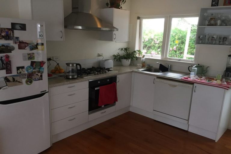 Photo of property in 2/238 Lake Road, Hauraki, Auckland, 0622