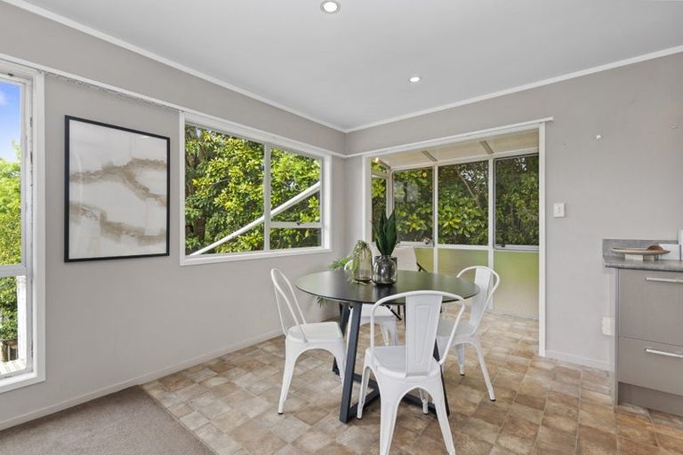 Photo of property in 37 Tauraroa Road, Maungakaramea, Whangarei, 0178