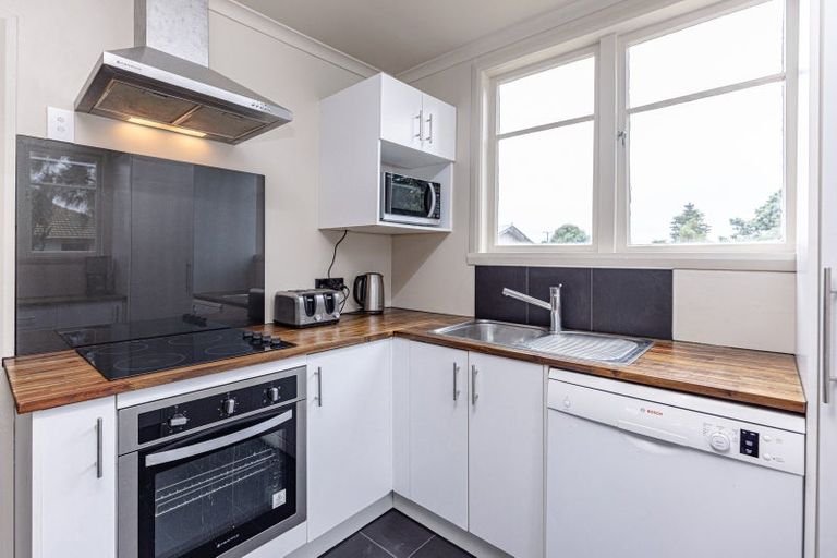 Photo of property in 1 Kotuku Street, Castlecliff, Whanganui, 4501