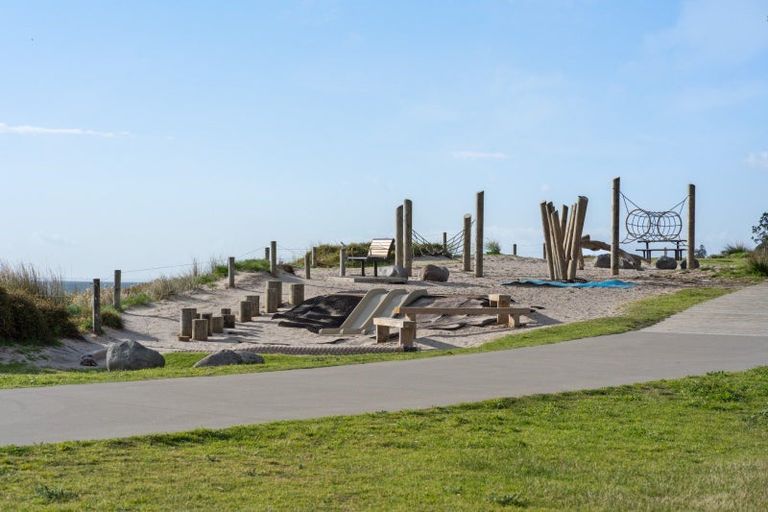 Photo of property in 56b Marine Parade, Mount Maunganui, 3116