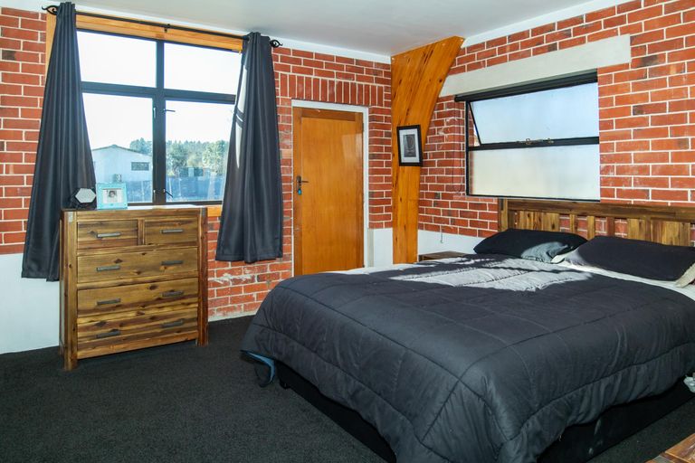 Photo of property in 3 Bristol Street, Pareora, 7912