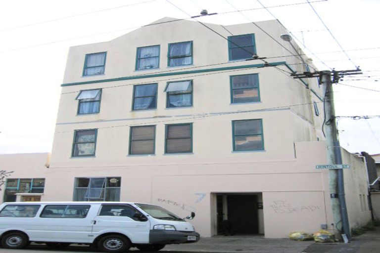 Photo of property in 7a Rintoul Street, Newtown, Wellington, 6021
