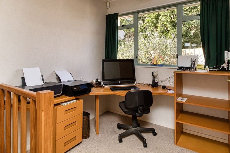 Photo of property in 3/42 Campbell Street, Havelock North, 4130