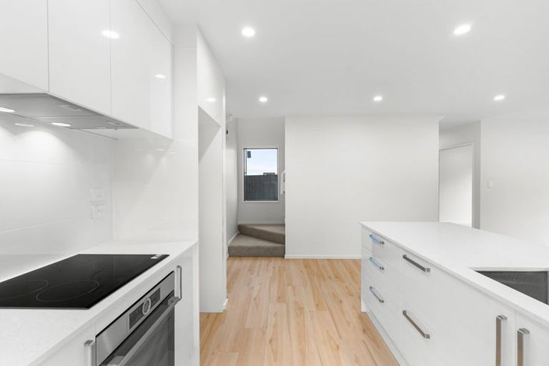 Photo of property in 6a Auburn Avenue, Upper Riccarton, Christchurch, 8041