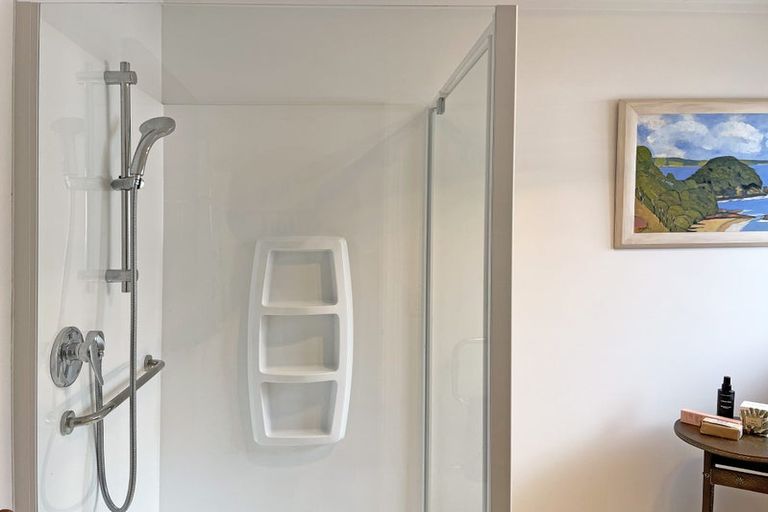 Photo of property in 16 North Street, Woodhill, Whangarei, 0110