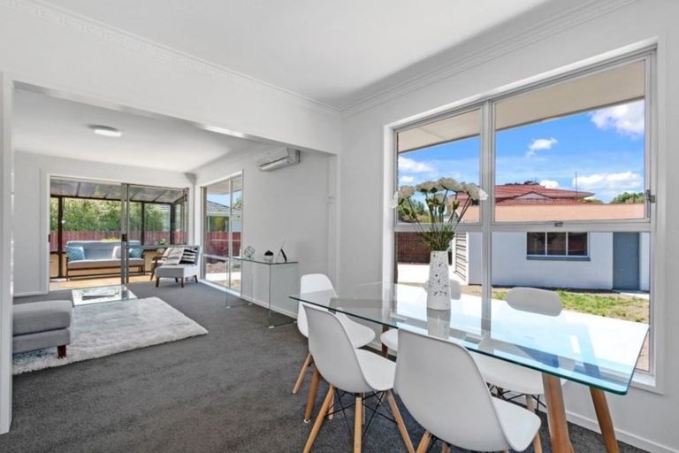 Photo of property in 2/259a Fifield Terrace, Opawa, Christchurch, 8023