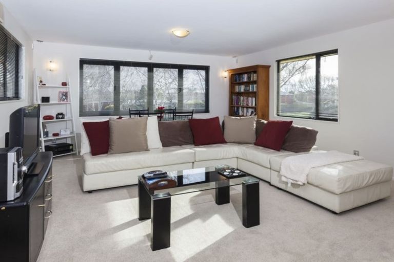 Photo of property in 4 Ryeland Avenue, Ilam, Christchurch, 8041