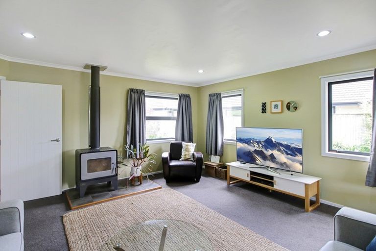 Photo of property in 9 Oxnam Place, Foxton Beach, Foxton, 4815