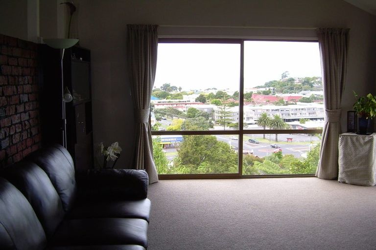Photo of property in 55 Woodlands Crescent, Browns Bay, Auckland, 0630