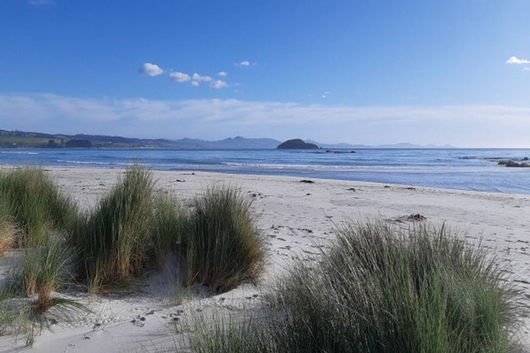 Photo of property in 11 Otuarae Drive, Taieri Beach, 9091