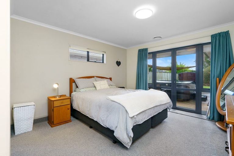 Photo of property in 134 Williams Street, Cambridge, 3434