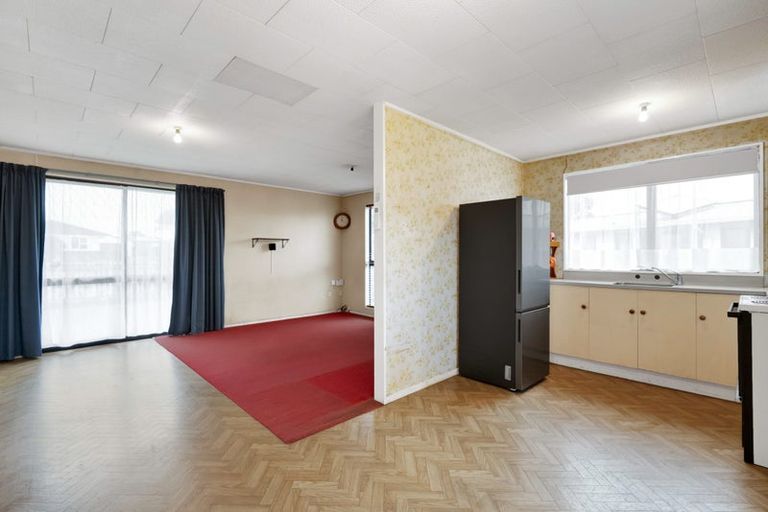 Photo of property in 6 Trimble Place, Bell Block, New Plymouth, 4312