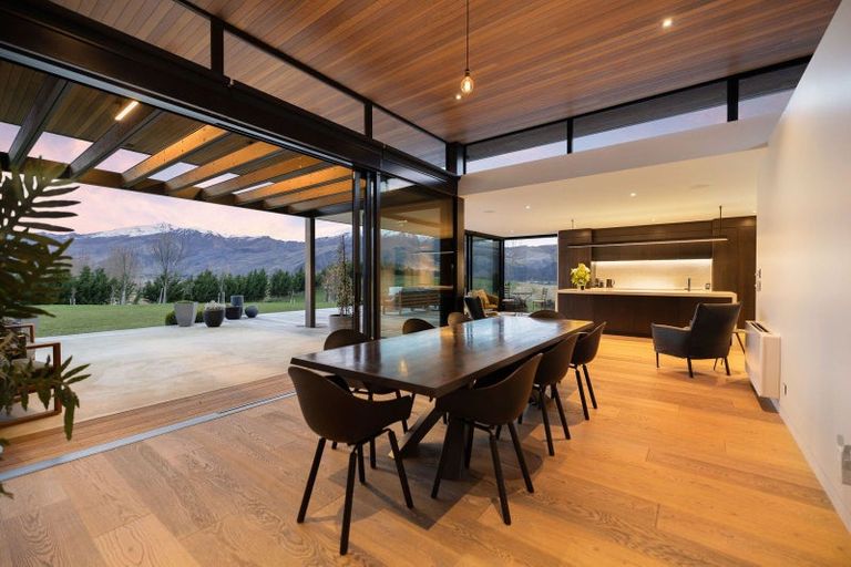 Photo of property in 6 Bloxham Lane, Lake Hayes, Queenstown, 9371