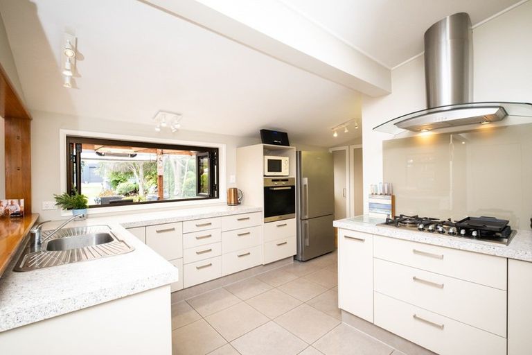 Photo of property in 148 Beach Road, Haumoana, 4102