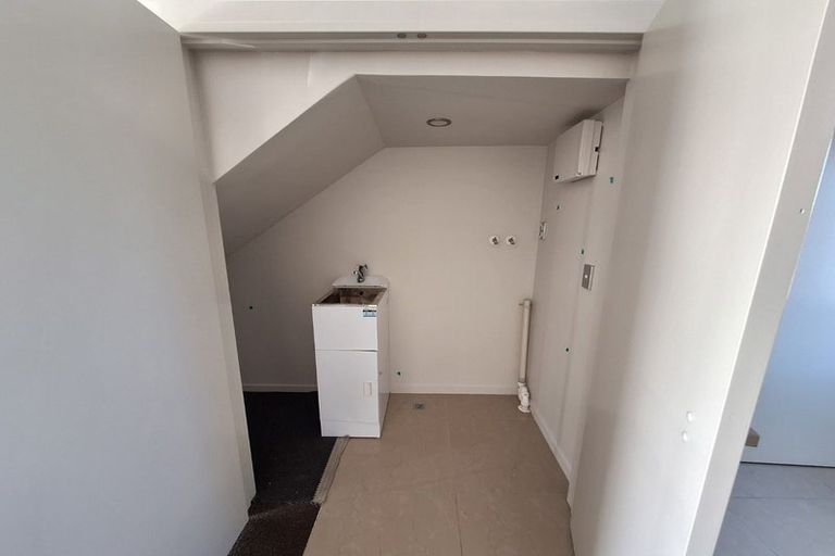 Photo of property in 3/7 Wallson Crescent, Wiri, Auckland, 2104