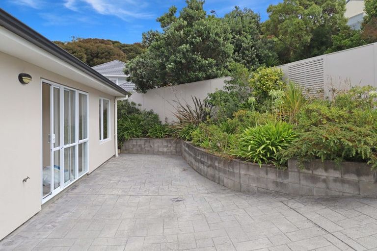 Photo of property in 7 The Topdeck, Whitby, Porirua, 5024