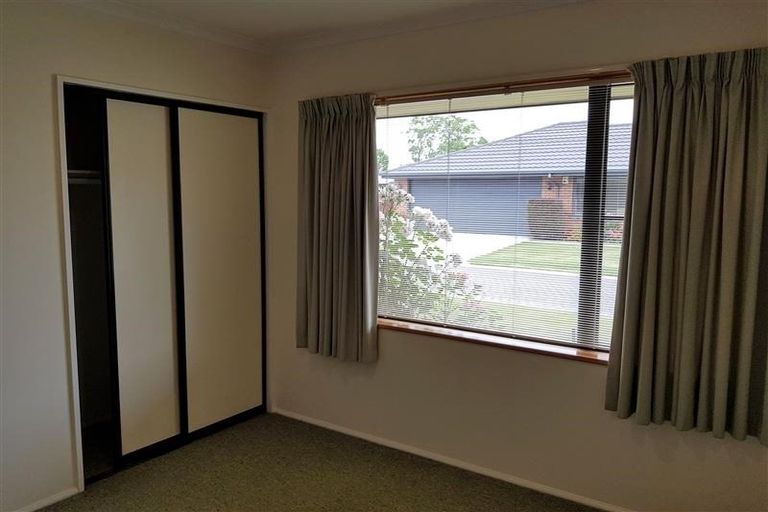 Photo of property in 4/156 Blighs Road, Strowan, Christchurch, 8052